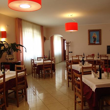 Hotel Mistef Falerna Dış mekan fotoğraf
