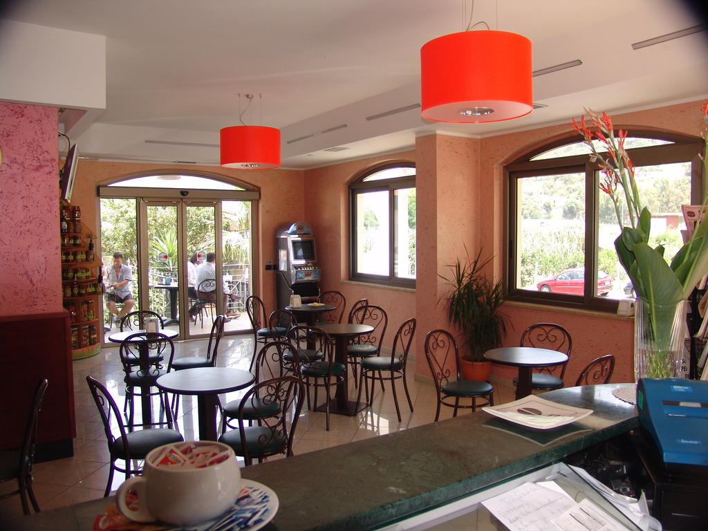 Hotel Mistef Falerna Dış mekan fotoğraf