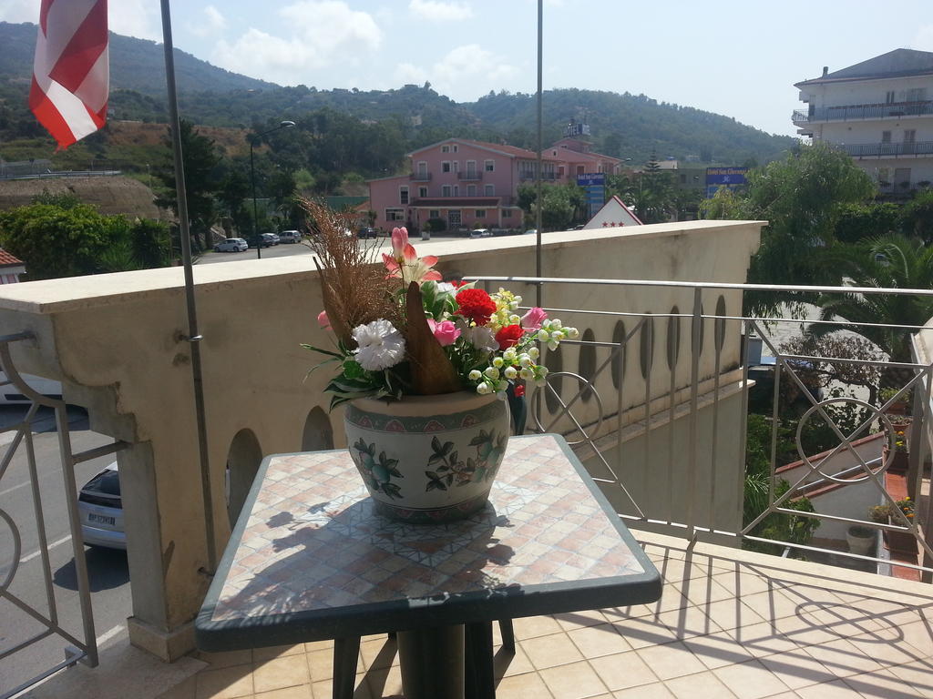 Hotel Mistef Falerna Oda fotoğraf