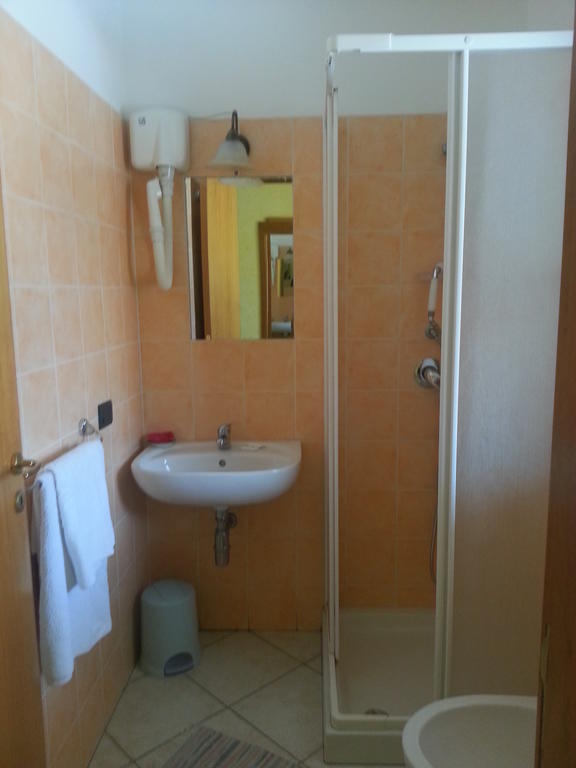 Hotel Mistef Falerna Oda fotoğraf
