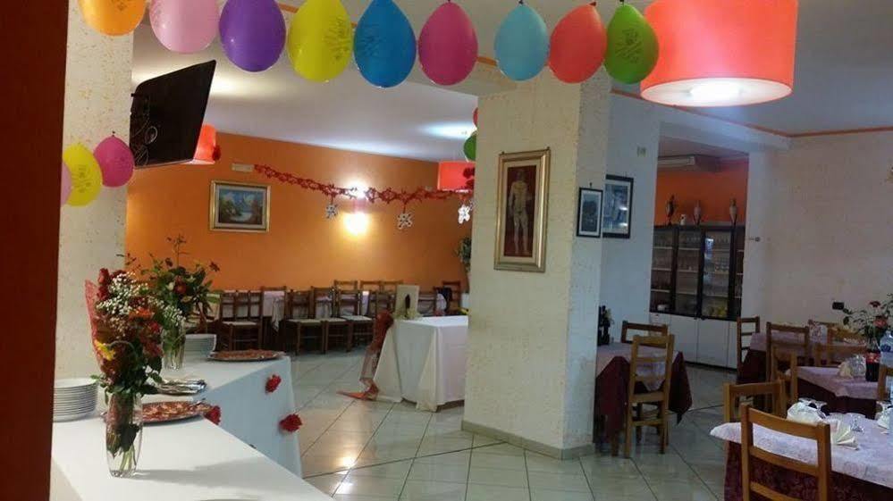 Hotel Mistef Falerna Dış mekan fotoğraf