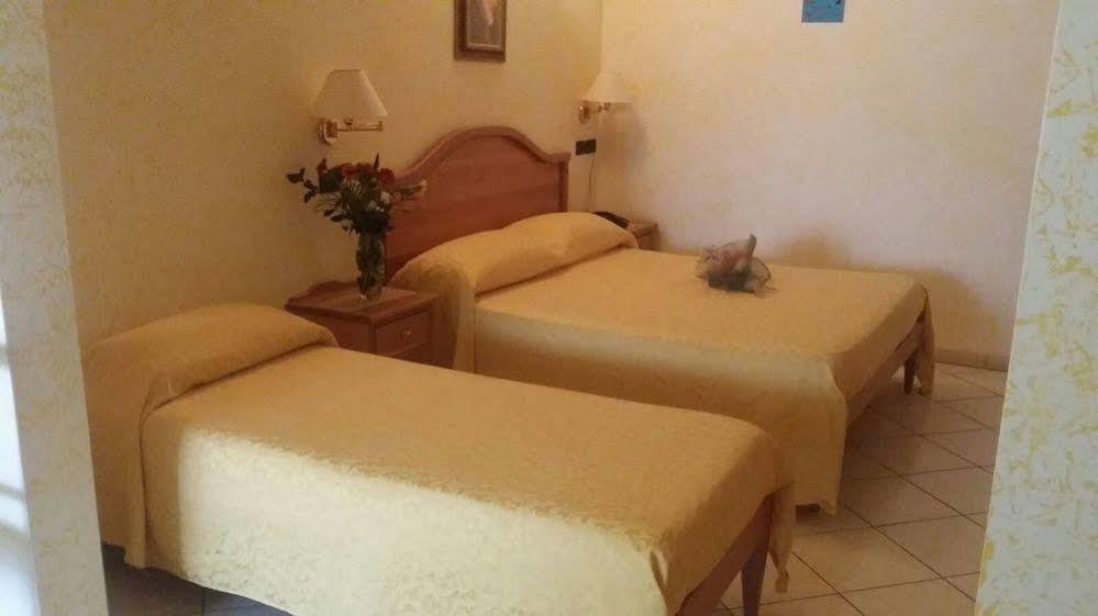 Hotel Mistef Falerna Dış mekan fotoğraf