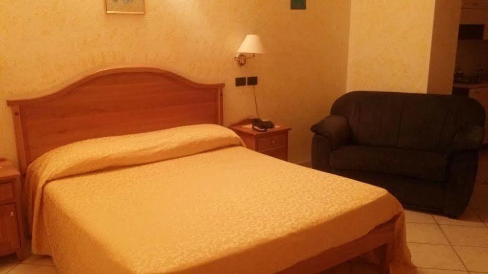 Hotel Mistef Falerna Dış mekan fotoğraf